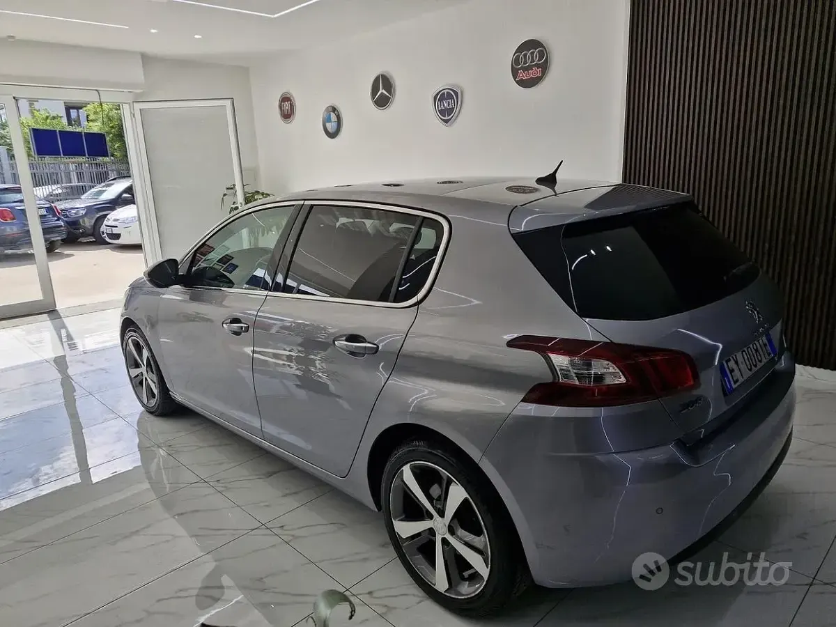 Usata Peugeot 308 GT-line 116 CV (85 kW) 2015 Grigio Berlina