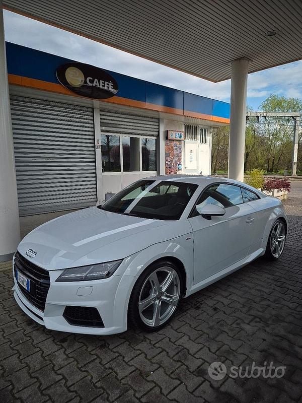 Begagnad Audi TT S-Line 230 HK (169 kW) 2014 Vit Sportkupé