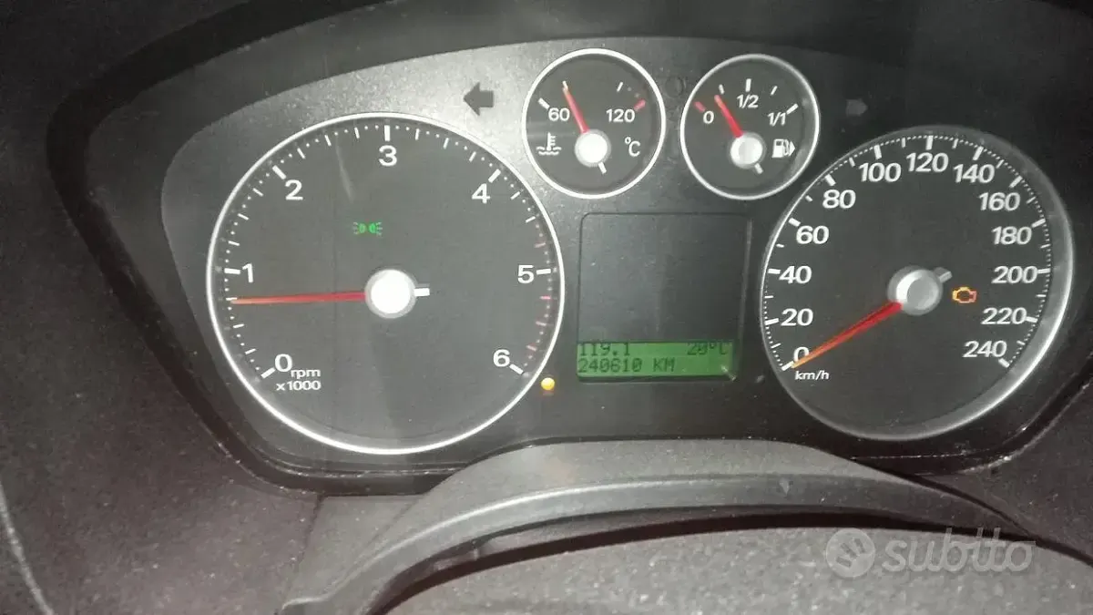 Usata Ford C-MAX 100 CV (73 kW) 2010 Grigio Monovolume