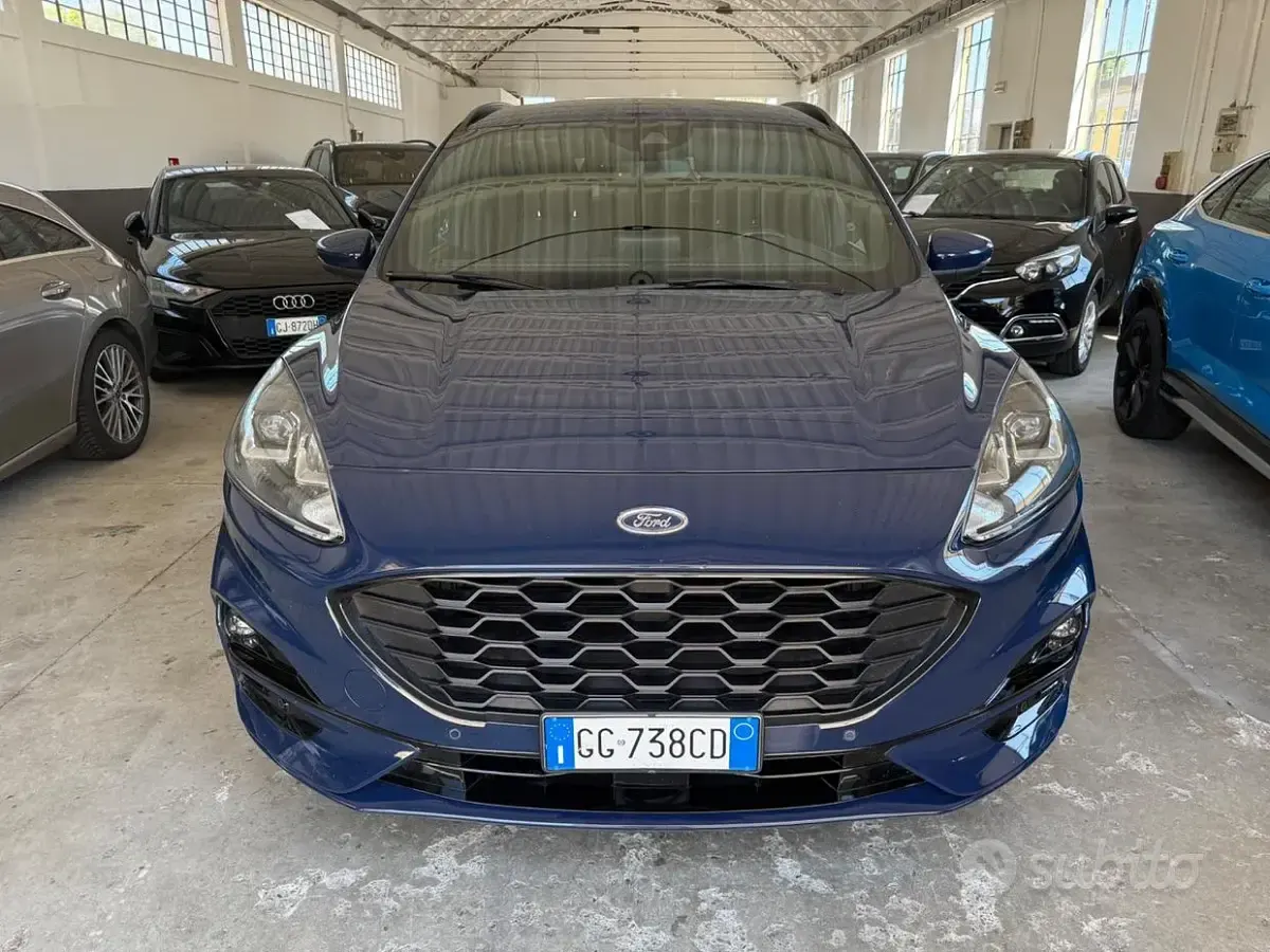 Usata Ford Kuga ST-Line 120 CV (88 kW) 2021 Blu/azzurro SUV
