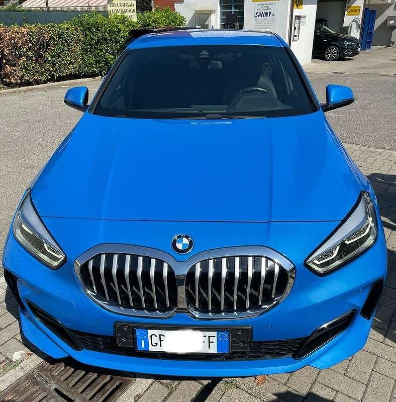 Usata BMW 118 M Sport 140 CV (102 kW) 2019 Blu/azzurro Utilitaria
