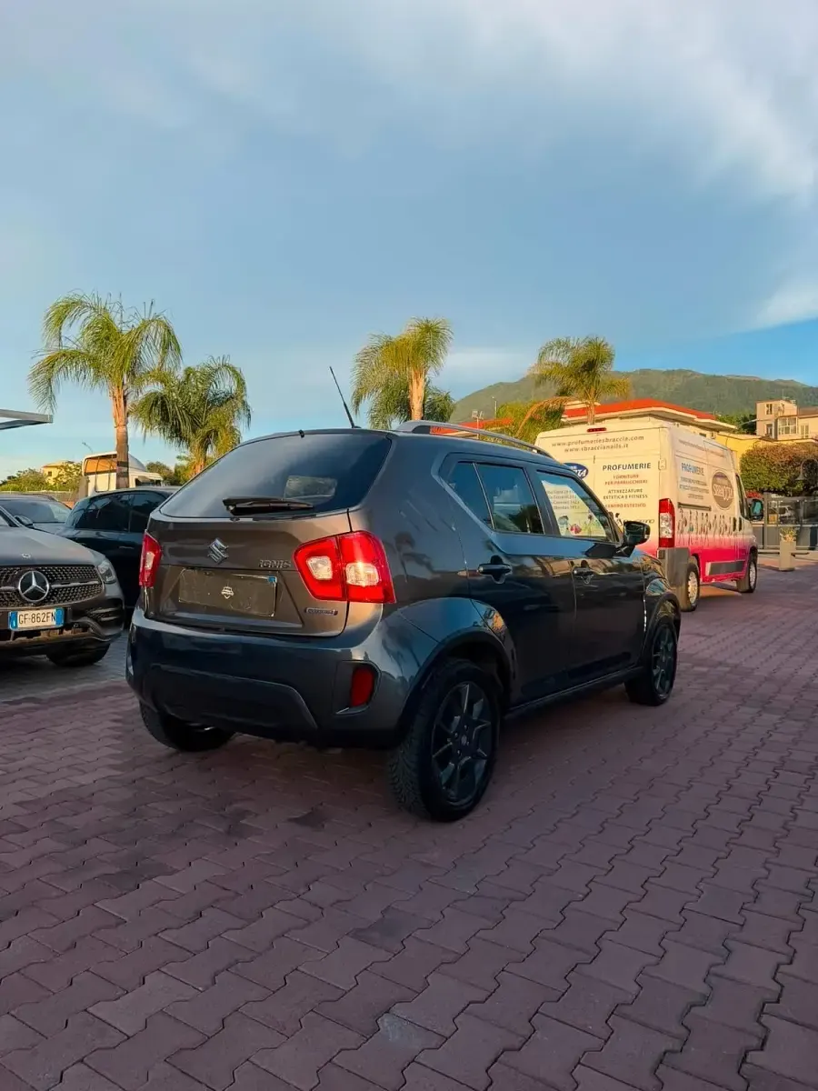 Usata Suzuki Ignis 82 CV (60 kW) 2021 Grigio SUV
