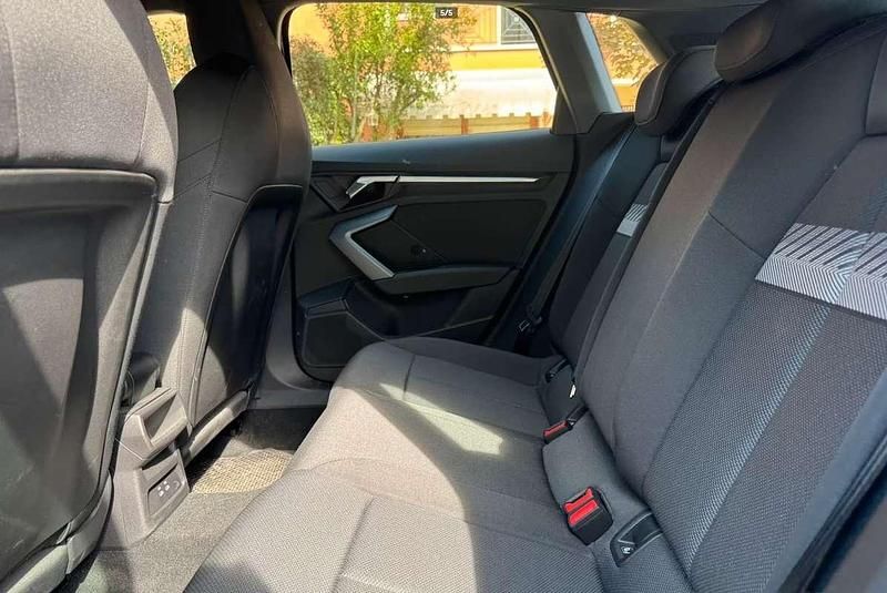 Usata Audi A3 Business 150 CV (110 kW) 2024 Blu/azzurro Berlina