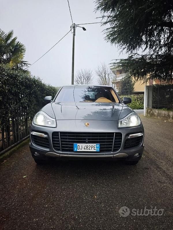 Usata Porsche Cayenne Turbo 2007 Grigio SUV