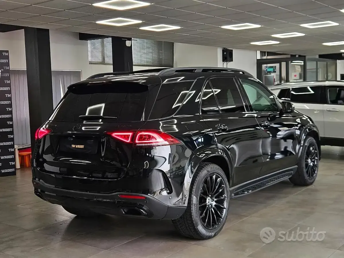 Usado Mercedes GLE300 Premium 245 CV (180 kW) 2019 Negro SUV