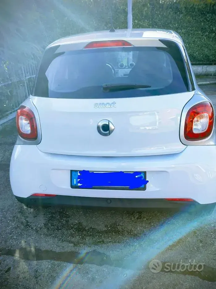 Usata Smart ForFour Prime 71 CV (52 kW) 2016 Bianco Utilitaria