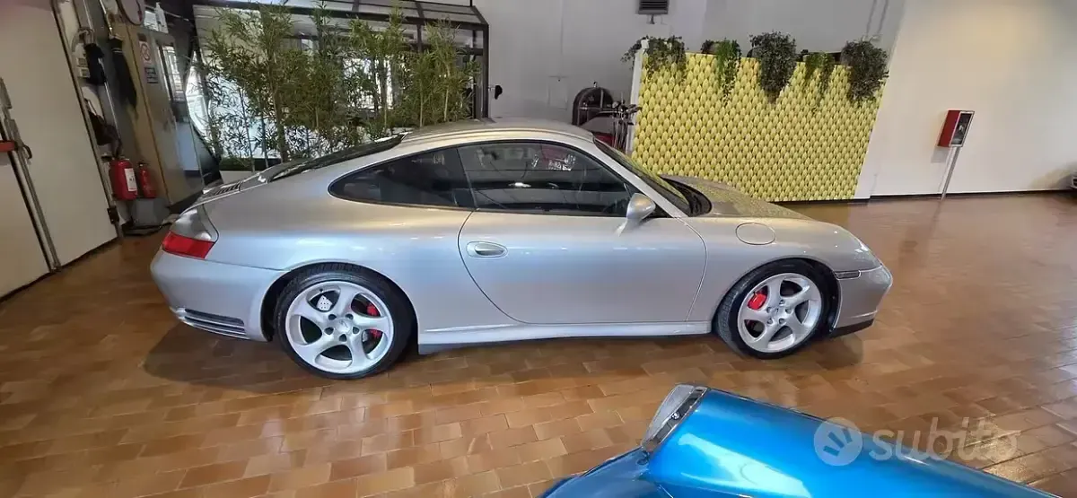 Usata Porsche 911 Carrera 4S 320 CV (235 kW) 2003 Grigio Coupé