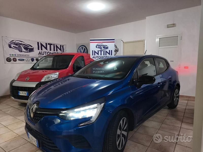 Usata Renault Clio V Equilibre 91 CV (66 kW) 2022 Blu Berlina