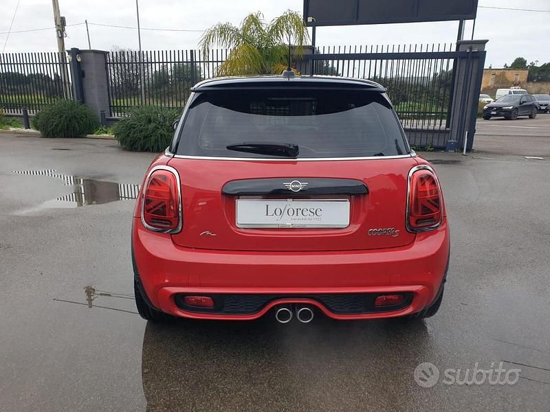 Usata Mini Cooper S 192 CV (141 kW) 2019 Rosso pastello Utilitaria