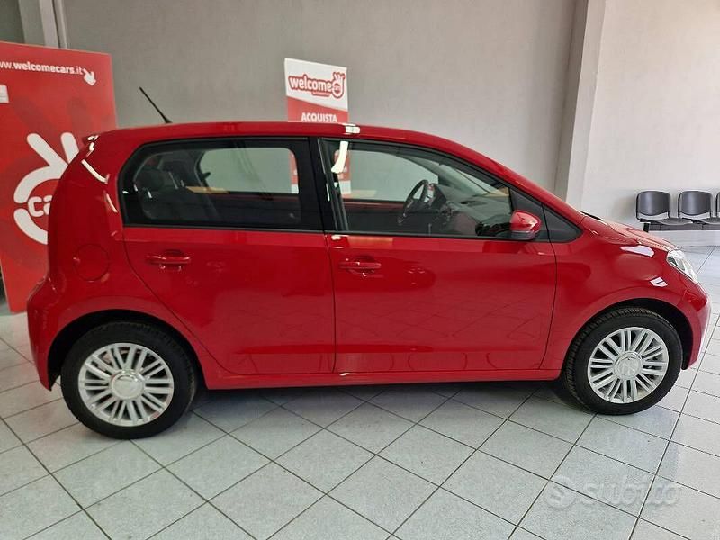 Usata VW up! move up! 65 CV (47 kW) 2023 Nero Utilitaria