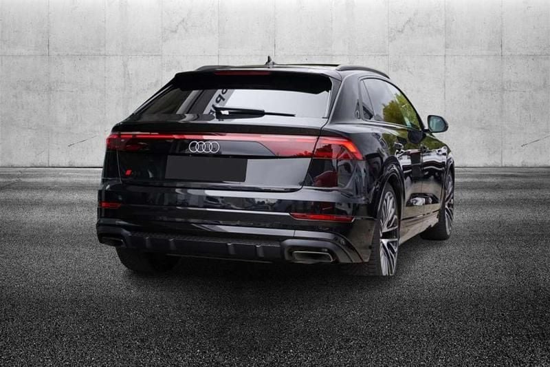 Usata Audi Q8 S-Line 286 CV (210 kW) 2025 Nero SUV