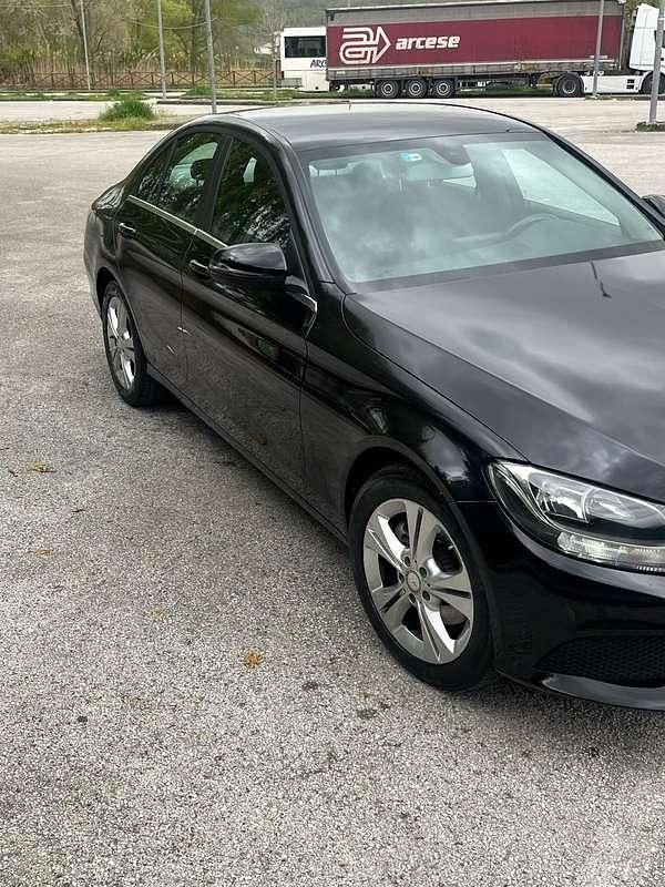 Second-hand Mercedes C220 Exclusive 170 CP (125 kW) 2018 Berlinǎ