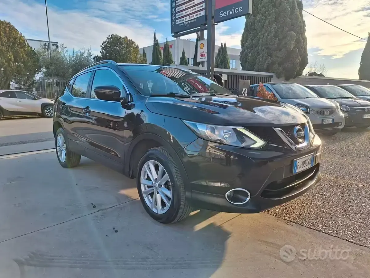 Usata Nissan Qashqai N-Vision 131 CV (96 kW) 2017 Nero SUV