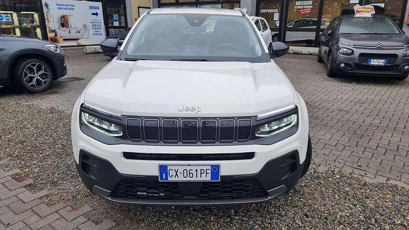 Usata Jeep Avenger Longitude 101 CV (74 kW) 2024 Bianco SUV