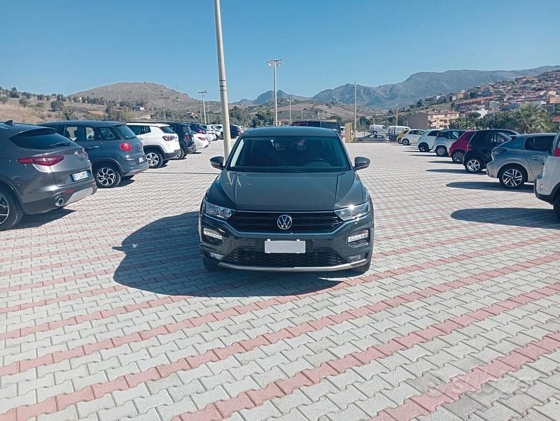 Usata VW T-Roc Style 150 CV (110 kW) 2021 Grigio SUV