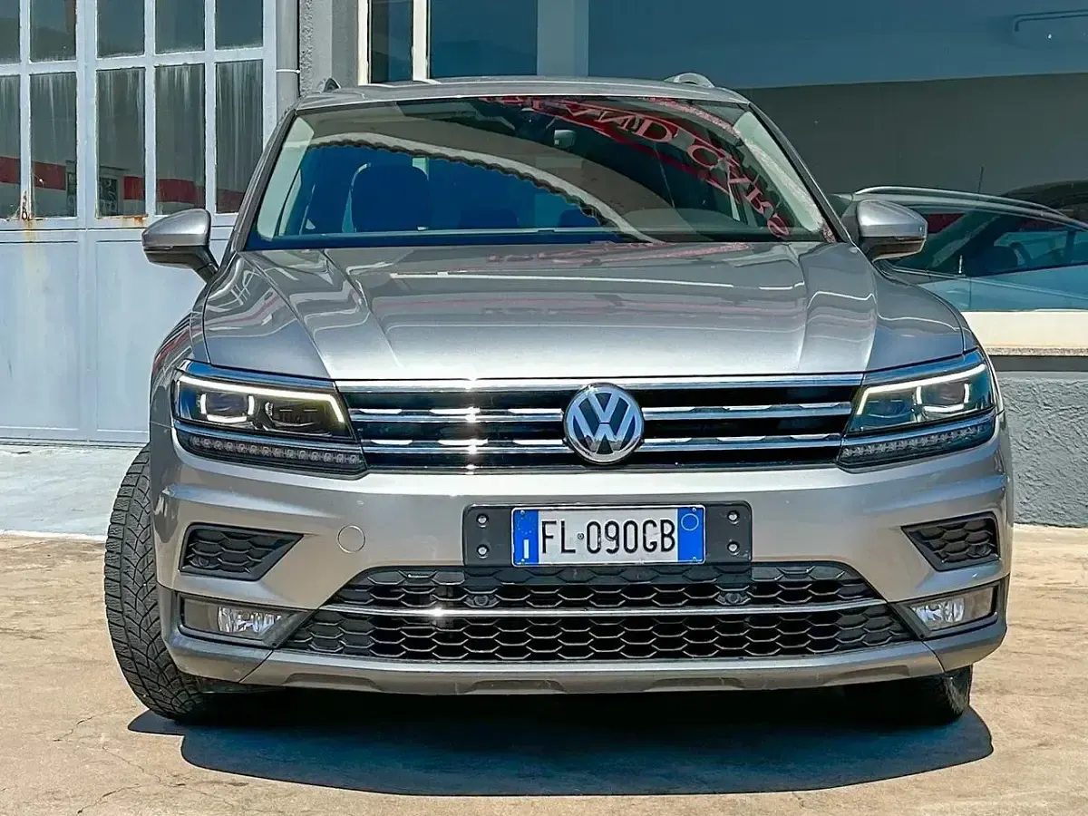 Gebraucht VW Tiguan 150 PS (110 kW) 2017 Grau SUV