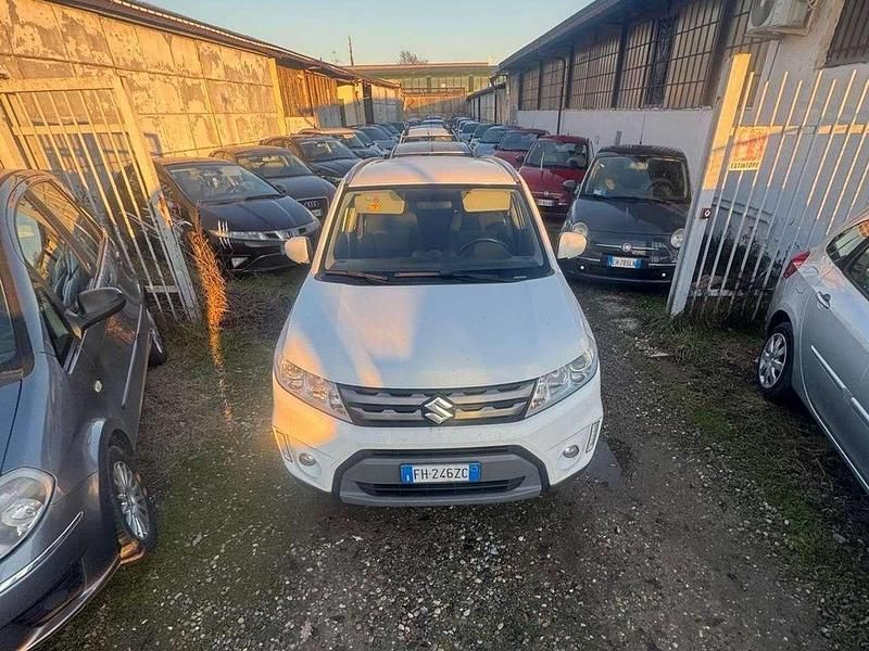 Usata Suzuki Vitara 120 CV (88 kW) 2017 Bianco SUV