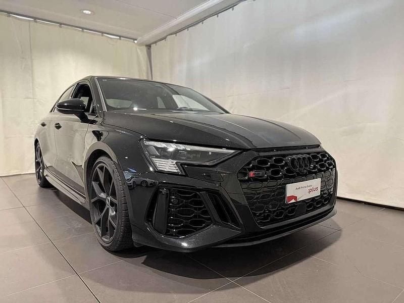 Nero Usata 2022 Audi RS3 Ambiente Tre volumi | 56.400 € - Immagine 1/4