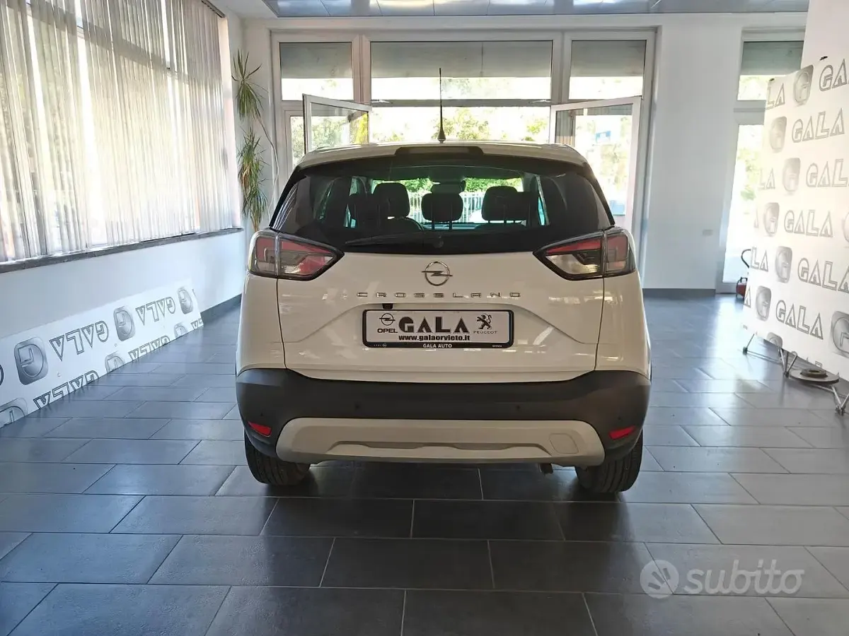 Usata Opel Crossland Elegance 2023 Bianco SUV