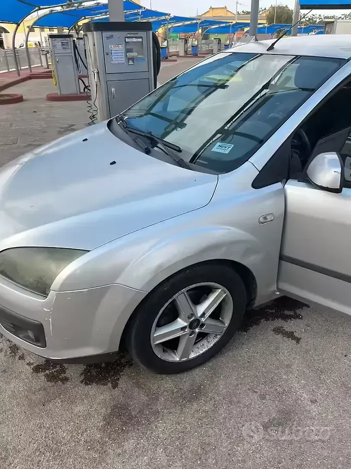 Usata Ford Focus 90 CV (66 kW) 2007 Berlina