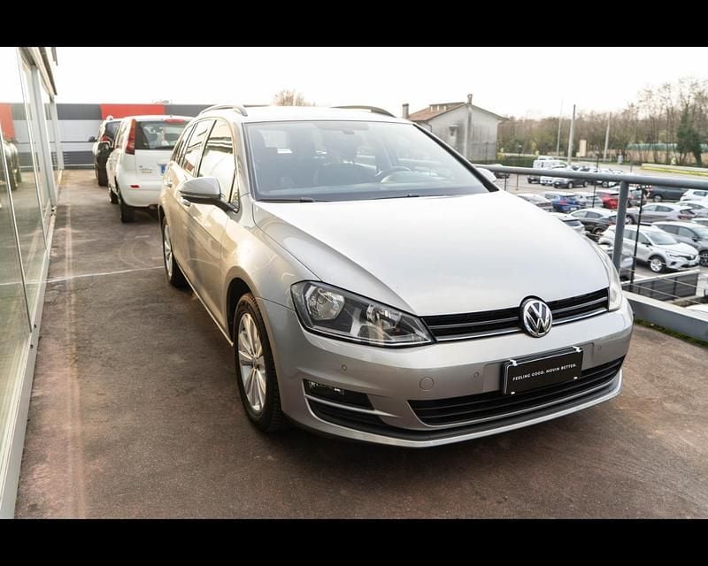 Usata VW Golf VII Executive 110 CV (80 kW) 2016 Grigio Station wagon