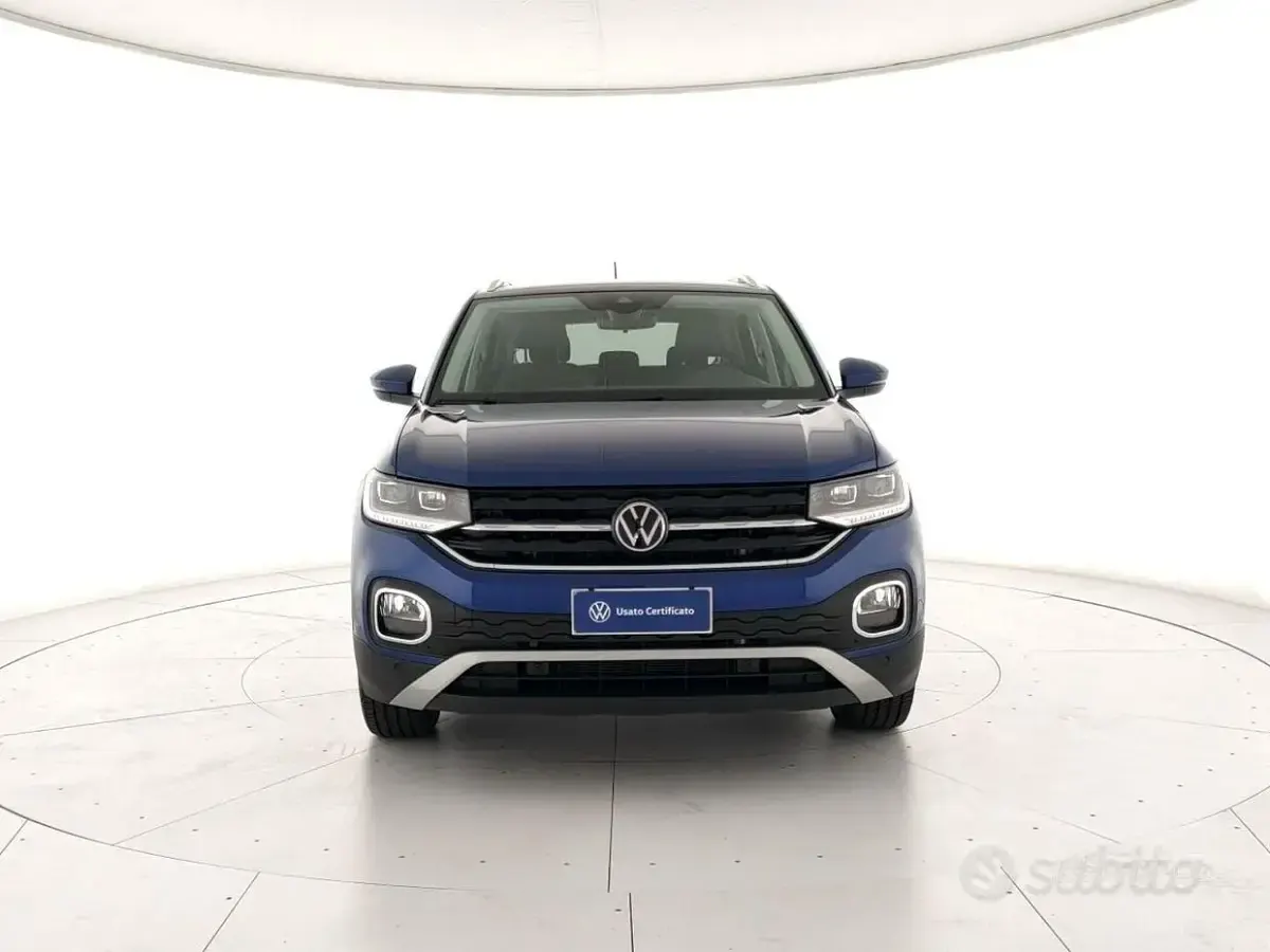 Usata VW T-Cross Advance 110 CV (80 kW) 2023 Reef blue metallizzato SUV