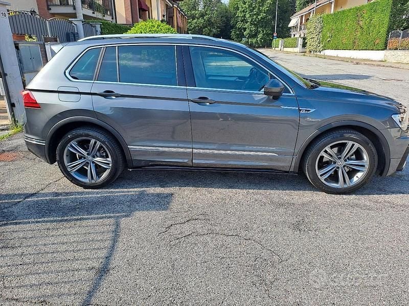 Usata VW Tiguan R-line 125 CV (91 kW) 2018 SUV
