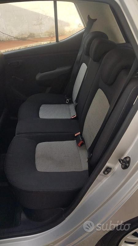 Usata Hyundai i10 Active 66 CV (48 kW) 2010 Grigio Utilitaria