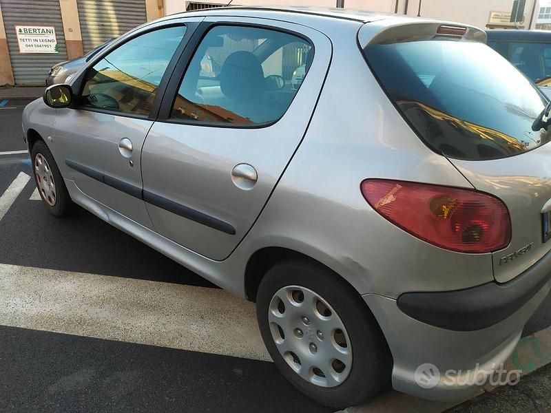 Usata Peugeot 206 2003 Grigio Utilitaria
