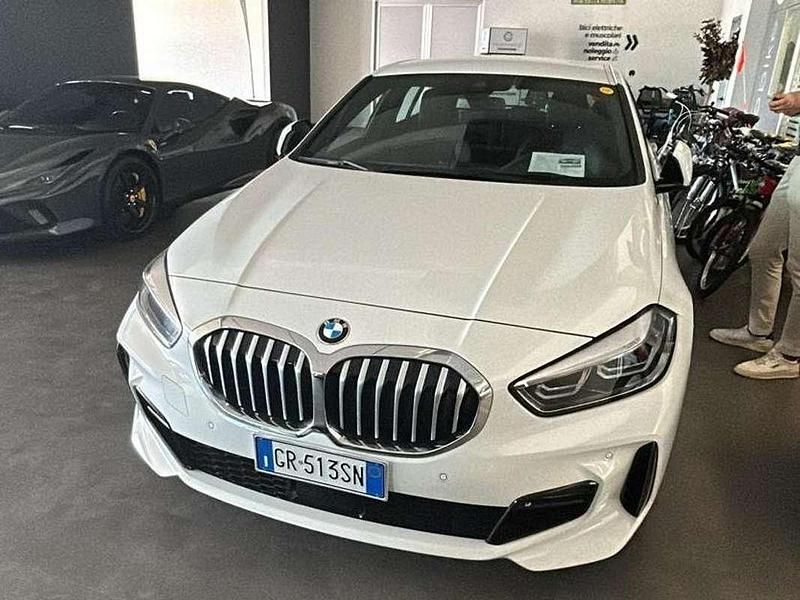 Usata BMW 118 M Sport 150 CV (110 kW) 2023 Bianco Utilitaria