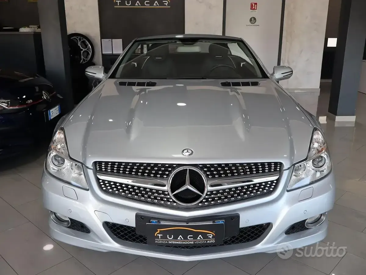 Usata Mercedes SL350 Chrome 315 CV (231 kW) 2008 Grigio Cabrio