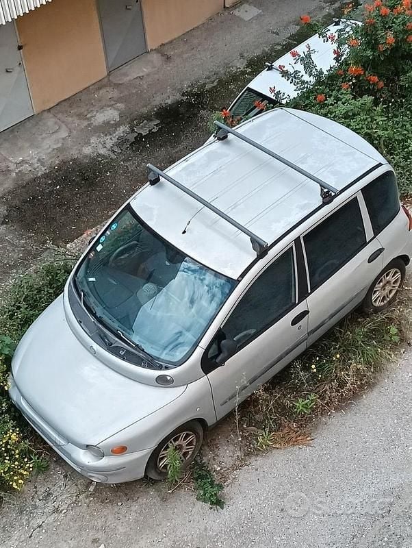 Usata 2002 Fiat Multipla Monovolume | 700 € (Super prezzo) - Immagine 1/4