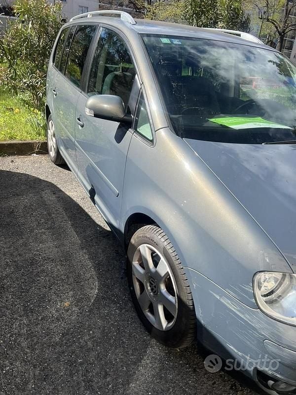 Usata VW Touran 115 CV (84 kW) 2005 Grigio Monovolume