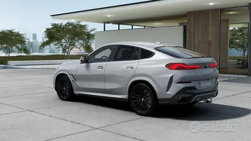 Nuova BMW X6 M M Sport 530 CV (389 kW) 2026 Grigio SUV