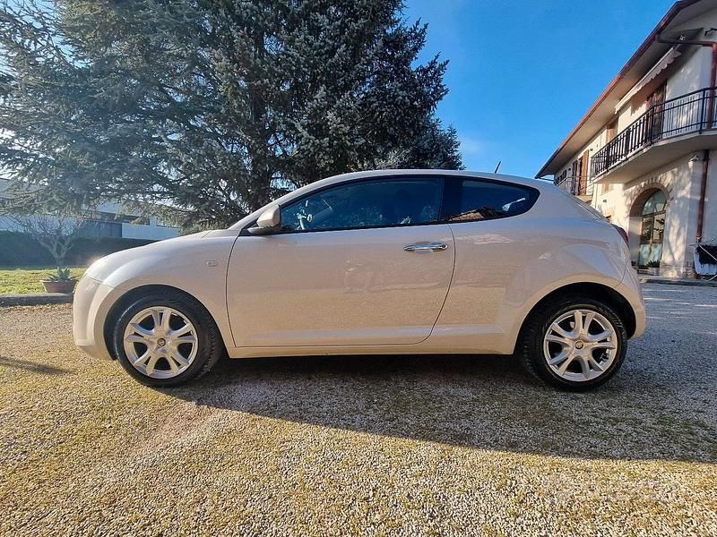 Usata Alfa Romeo MiTo Progression 105 CV (77 kW) 2012 Utilitaria