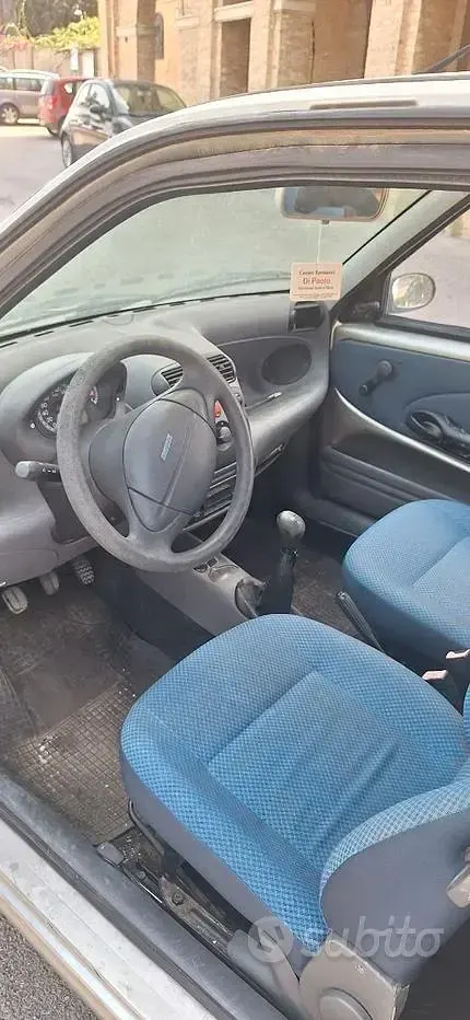 Usata Fiat 600 S 54 CV (39 kW) 2001 Bluazzurro Berlina