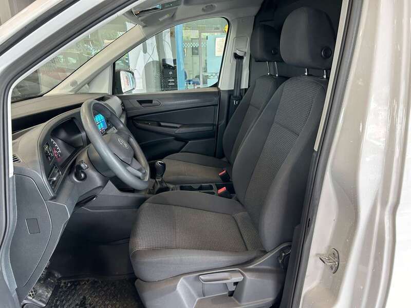 Usata VW Caddy 122 CV (89 kW) 2023 Bianco Monovolume