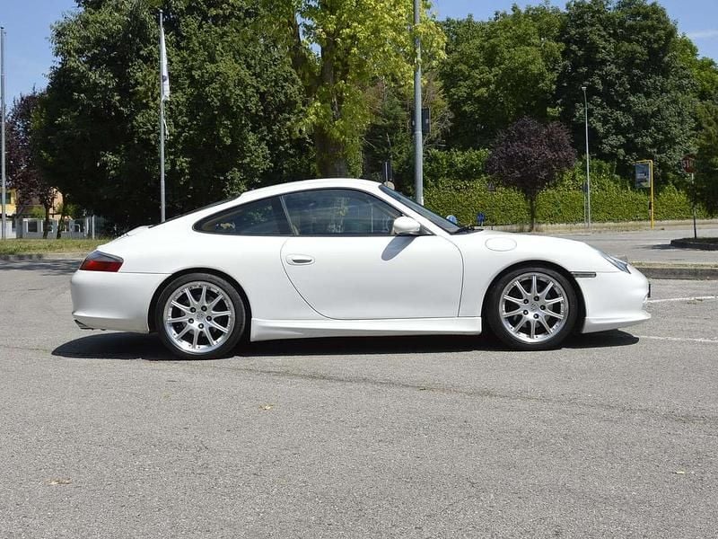 Usata Porsche 911 Carrera 320 CV (235 kW) 2002 Bianco carrera Coupé