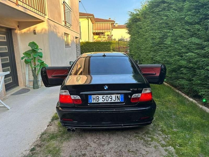 Usata BMW 318 143 CV (105 kW) 2002 Oro Coupé