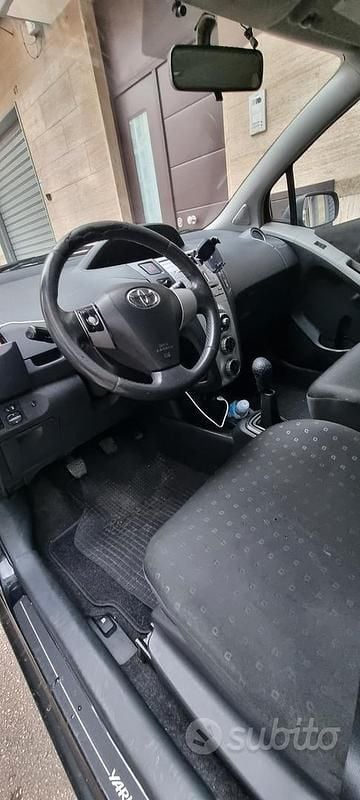 Usata Toyota Yaris 2008 Nero Berlina