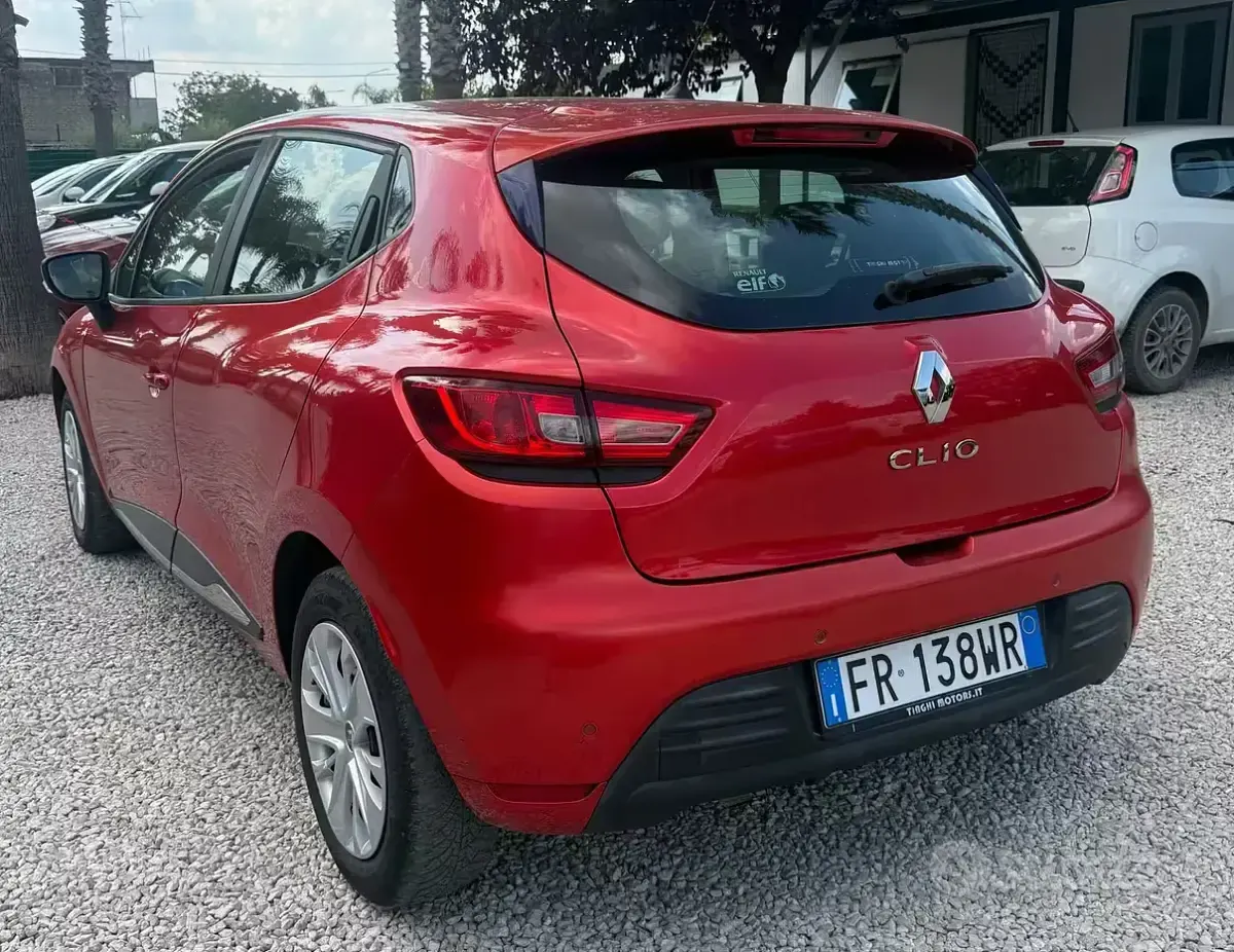 Usata Renault Clio IV 90 CV (66 kW) 2018 Arancione Berlina