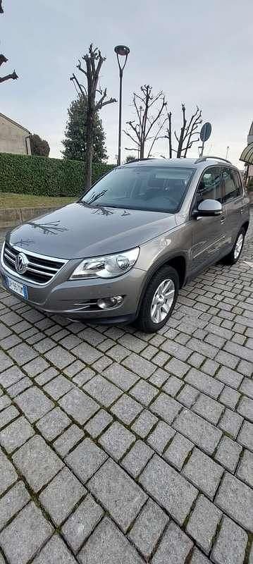Usata VW Tiguan 140 CV (102 kW) 2008 Grigio SUV