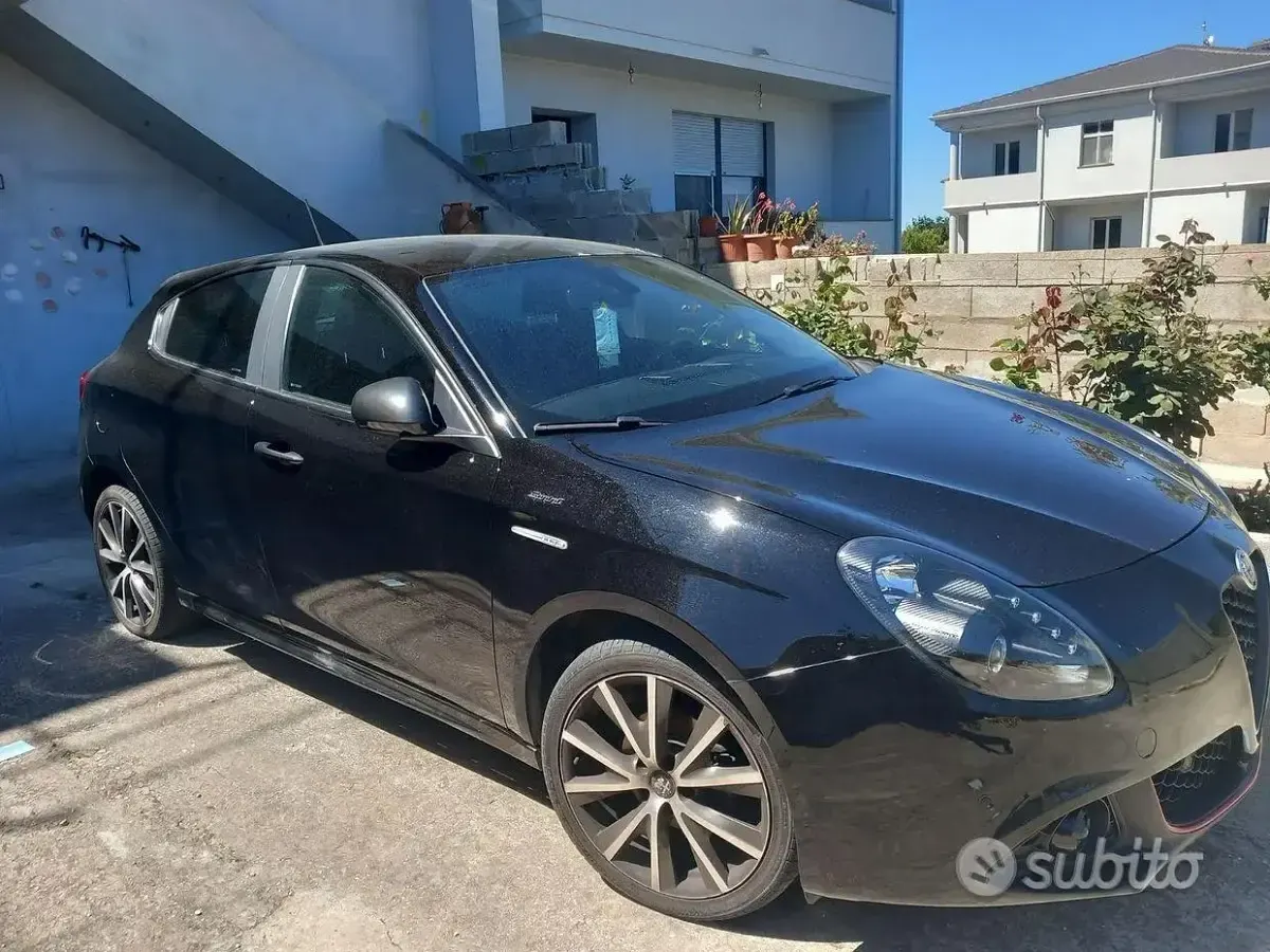 Usata Alfa Romeo Giulietta Sprint 109 CV (80 kW) 2020 Nero Utilitaria