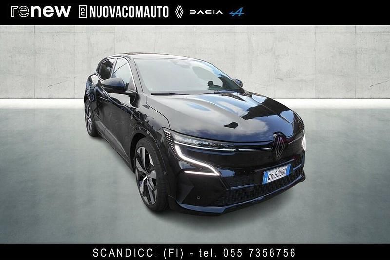 Käytetty Renault Megane E-Tech Techno 161 kW (220 HP) 2023 Musta Sedan