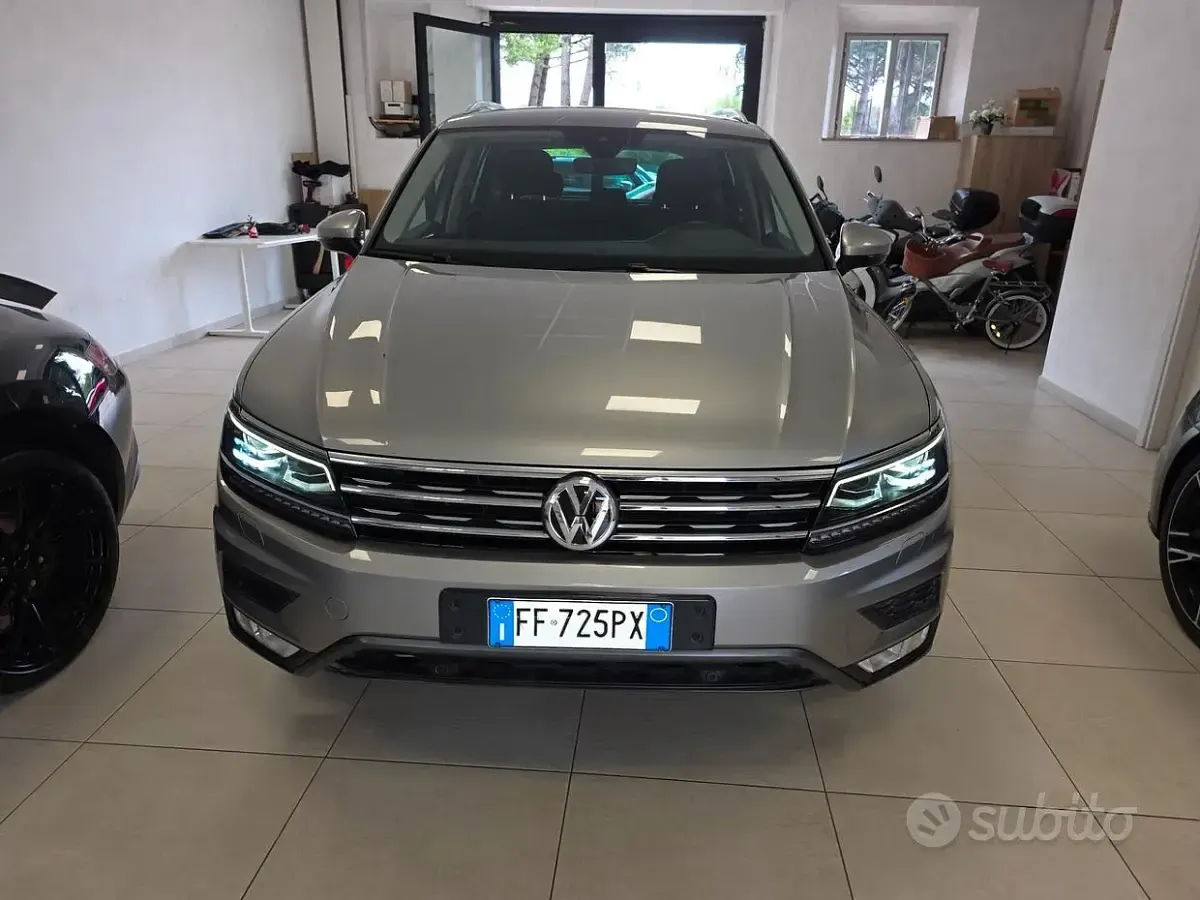 Usata VW Tiguan Executive 150 CV (110 kW) 2016 Grigio SUV