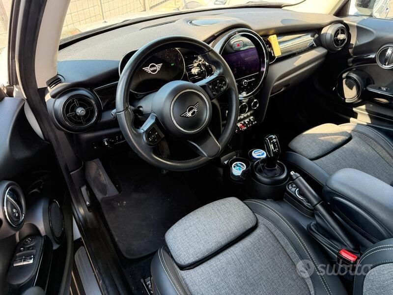 Usata Mini Cooper 136 CV (100 kW) 2022 Grigio Utilitaria