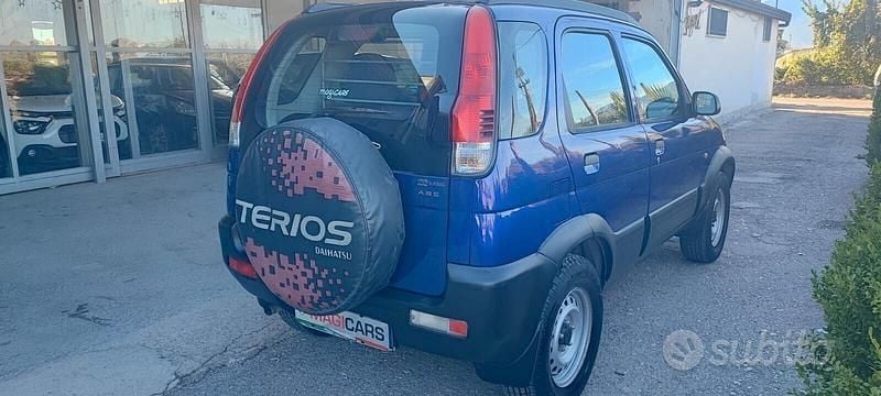 Usata Daihatsu Terios 85 CV (62 kW) 2002 Blu SUV