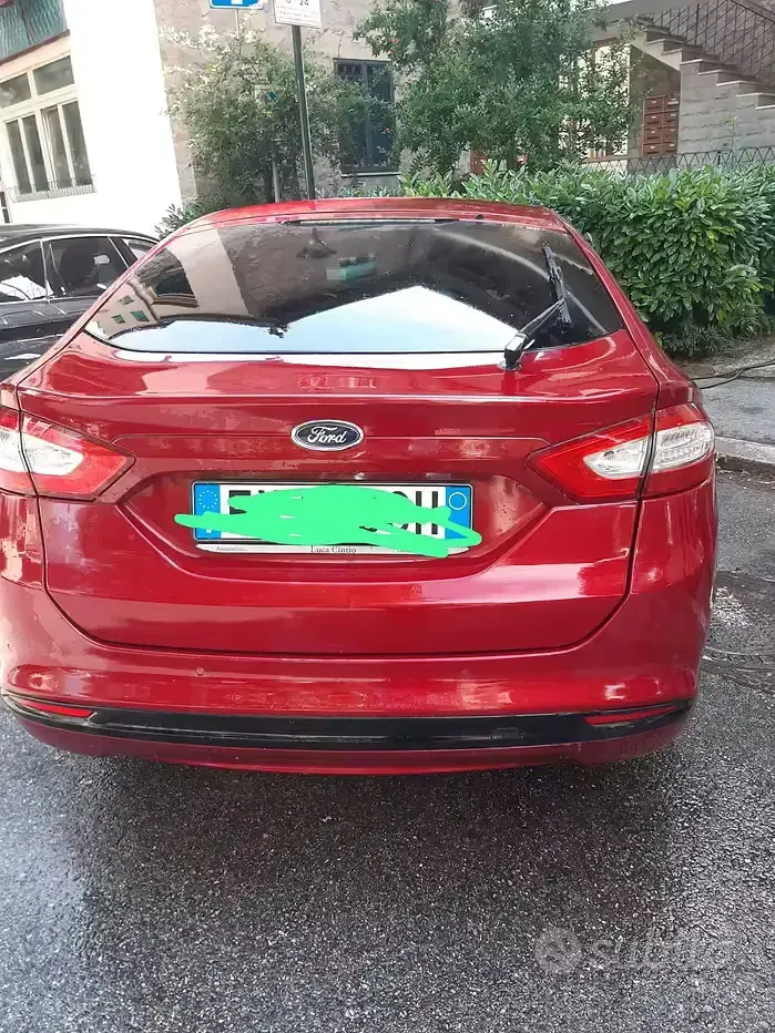 Usata Ford Mondeo 116 CV (85 kW) 2014 Rosso Berlina