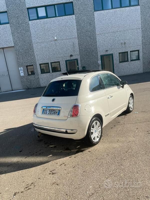 Usata Fiat 500 75 CV (55 kW) 2008 Bianco Utilitaria