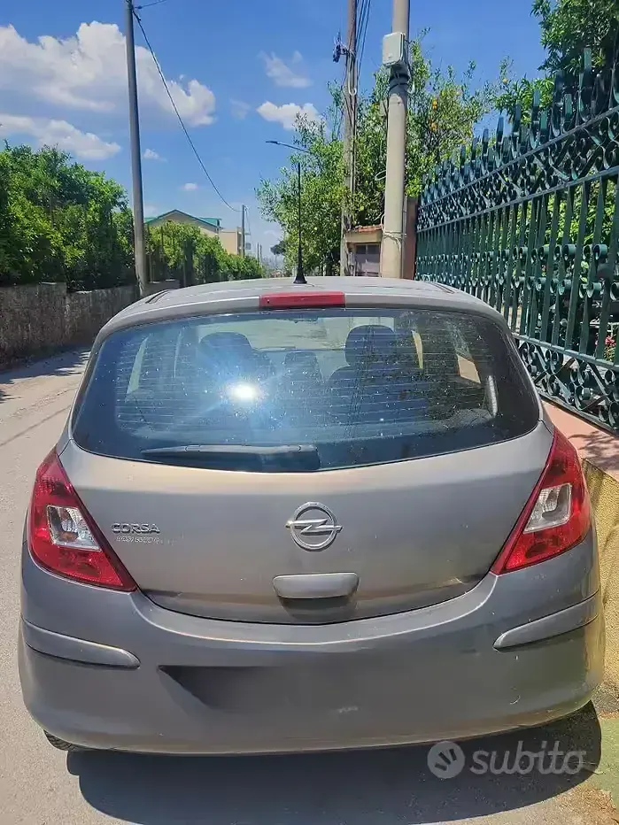 Usata Opel Corsa 85 CV (62 kW) 2014 Grigio Utilitaria